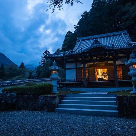 Minobu 宿坊 端場坊｜Temple Hotel Habanobo מראה חיצוני תמונה